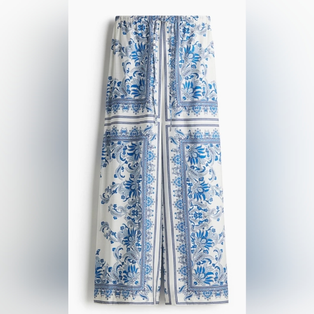 H&M Wide-Leg Loose Fit Drawstring Floral Pants - Picture 5 of 9